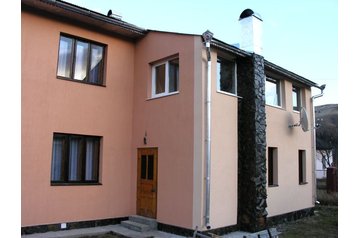 Ukrajina Privát Verchovyna, Eksterijer